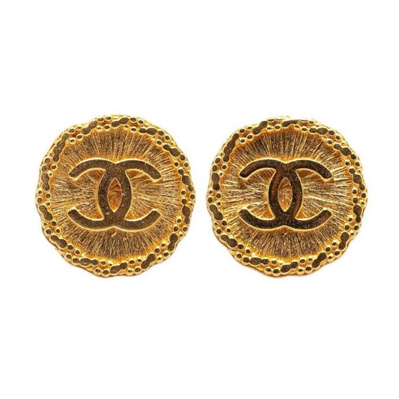 CHANEL CC Logos Round Coin Clip-On Earrings Gold Tone 93A Auth w/Box #12232 - Picture 1 of 4